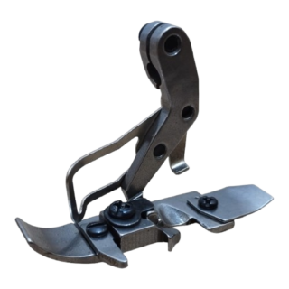 PIE OVERLOCK 3 HILOS TIPO K P. PAÑUELO LENGUETA ESPECIAL